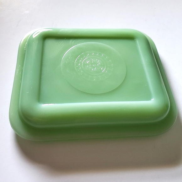 5 1/4" Philbe Jade Ite Refrigerator Jar & Lid by Anchor Hocking Jadeite #1 - Picture 4 of 16